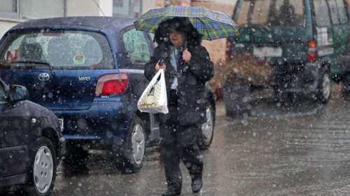 Καιρός: Νέο κύμα κακοκαιρίας - Σε ποιες περιοχές θα &quot;χτυπήσουν&quot; καταιγίδες και χιονοπτώσεις [Βίντεο]