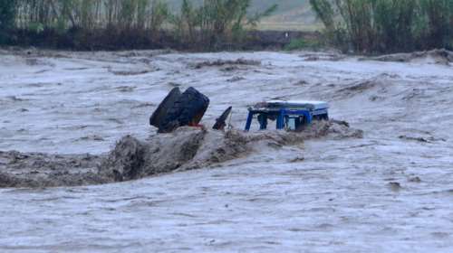 Η κακοκαιρία θα διαρκέσει έως αύριο το βράδυ, θα επηρεαστεί και η Αττική - Έκτακτη ενημέρωση Κικίλια