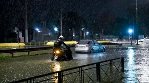 ΕΥΔΑΠ για λύματα στον Άλιμο: Δεν έχουμε την ευθύνη - Από τη Βάρκιζα έως τον Άλιμο έχουν γίνει παράνομες συνδέσεις από ιδιώτες