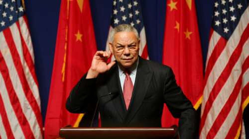 Κόλιν Πάουελ: Το παιδί μεταναστών που έφτασε στο αμερικανικό ΥΠΕΞ - Γιατί τον &quot;στοίχειωσε&quot; ο πόλεμος στο Ιράκ