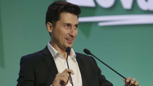 Ακίνητα Παπαδημούλη: Ο Χρηστίδης τον τρολάρει με στίχους του ράπερ Toquel: &quot;Μέσα στις Βρυξέλλες κάνει  business&quot;