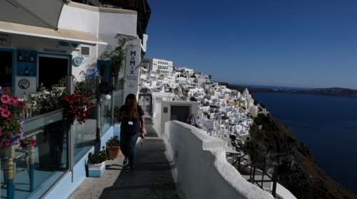 Φοροδιαφυγή μαμούθ σε 12 από 13 τουριστικά σκάφη στη Σαντορίνη