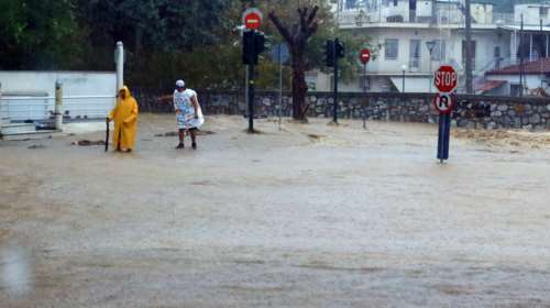 Απαγόρευση κυκλοφορίας σε νομό Καρδίτσας και Φάρσαλα - Μήνυμα 112 σε Μέθανα, Τροιζήνα για περιορισμό μετακινήσεων