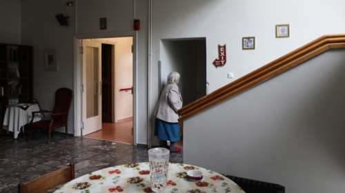 "Ήταν ένα τραγικό λάθος, έχουμε καταλήξει ποιος το έκανε" λέει ο δικηγόρος του γηροκομείου για τη 92χρονη που ήπιε καθαριστικό