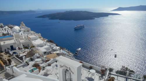 Το σχέδιο του υπ. Υγείας για τον τουρισμό: Πώς θα αντιμετωπίζονται πιθανά κρούσματα στα νησιά