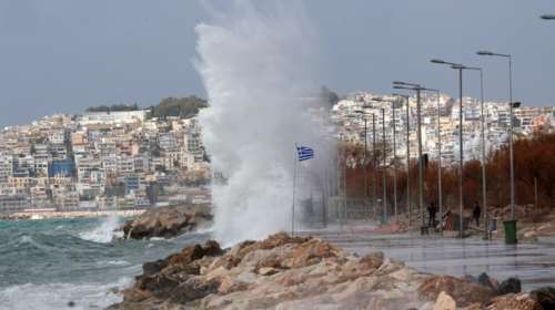 Σε ποιες περιοχές θα συνεχιστεί η κακοκαιρία και την Παρασκευή - Μήνυμα 112 στη Λήμνο για επικίνδυνα καιρικά φαινόμενα