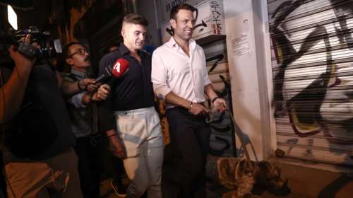 Κασσελάκης: Πού διασκέδασε το βράδυ της Κυριακής μετά τη μεγάλη νίκη του - Πάντα μαζί με τον Τάιλερ [Βίντεο]