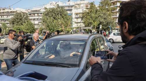 Κολωνός: Τέσσερα νέα εντάλματα σύλληψης για τον βιασμό της 12χρονης- Οι 3 είχαν προσέλθει αυτοβούλως στη ΓΑΔΑ