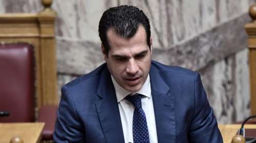 Πλεύρης: Επικίνδυνη για τη δημόσια υγεία η απόφαση του ΣτΕ για τους ανεμβολίαστους υγειονομικούς