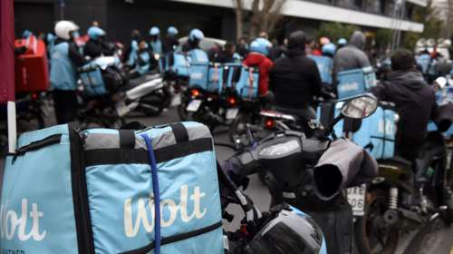 Επικίνδυνα μεροκάματα: Ένας νεκρός διανομέας εν ώρα εργασίας κάθε μήνα - Εξαντλητικά ωράρια και αυθαιρεσίες εργοδοτών