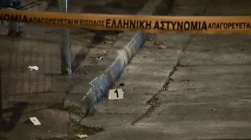 Σοκ στη Ρόδο: Βγήκαν μαχαίρια για μια θέση πάρκινγκ – Στο νοσοκομείο ένας αστυνομικός