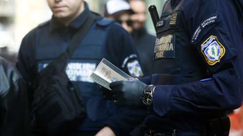 Ελεύθεροι υπό όρους οι τρεις χρυσοθήρες αστυνομικοί - Χόμπι οι ανασκαφές λέει ο αρχηγός της σπείρας