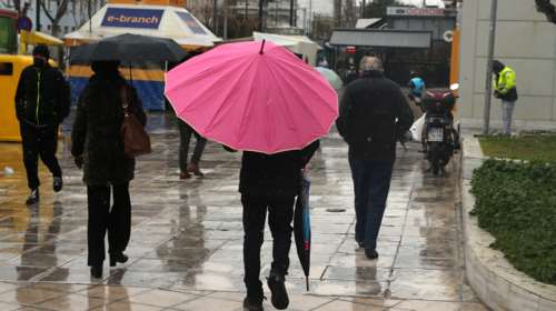 Τσουχτερό κρύο και σήμερα στο μεγαλύτερο μέρος της χώρας - Πού αναμένονται βροχές και χιονοπτώσεις - Πότε αλλάζει το σκηνικό του καιρού
