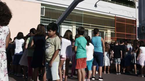 &quot;Πράσινο φως&quot; Τσιόδρα για το άνοιγμα των δημοτικών σχολείων - Τα δύο σενάρια