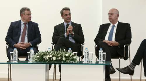 Μητσοτάκης στον ΙΟΒΕ: &quot;Ίσως η επόμενη δεκαετία να είναι ένας θρίαμβος - Οι επιχειρήσεις να στηρίξουν τους εργαζόμενους&quot;