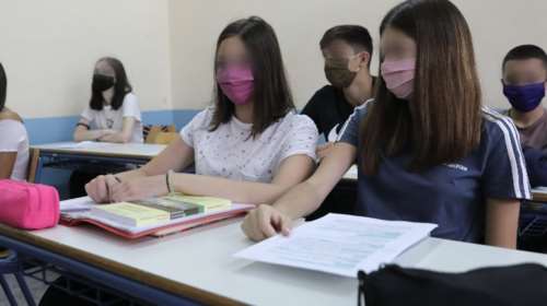 Λοιμωξιολόγοι: Με κορονοτέστ θα ανοίξουν τα σχολεία- Και σε εκπαιδευτικούς και σε μαθητές