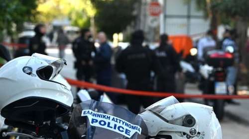 Εγκλημα στο Αιγάλεω: &quot;Ήρθα να παραδοθώ, σκότωσα τη μάνα μου&quot;, είπε ο 20χρονος στους αστυνομικούς