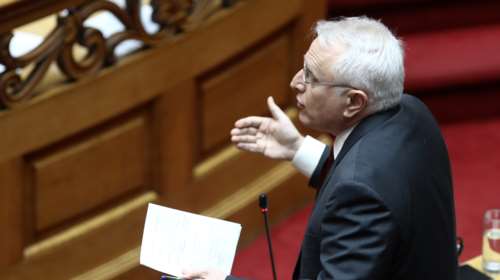 Καταγγελία Ραγκούση ότι ήθελαν να του κλείσουν το μικρόφωνο όταν μίλησε για &quot;ρουσφέτι&quot; του σταθμάρχη