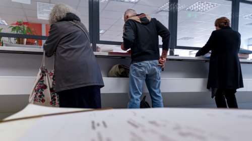 Εφορίες: Ποιες θα υπολειτουργούν τον Αύγουστο - Οι υπηρεσίες που δεν θα είναι διαθέσιμες