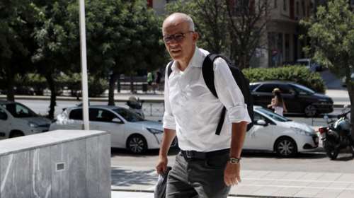 Άρθρο &quot;φωτιά&quot; του Τέλλογλου για τις υποκλοπές: Έτσι τον παρακολουθούσαν - &quot;Ενδιαφέρονται και άλλες υπηρεσίες&quot;