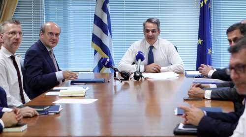 Μητσοτάκης στο ΥΠΟΙΚ: &quot;Πριν από τις θερινές διακοπές θα ψηφιστεί το πρώτο οικονομικό νομοσχέδιο&quot;