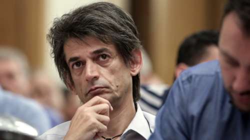 Ξέσπασμα Καρανίκα κατά του διευθυντή της Αυγής: &quot;Αυτό το υποκείμενο διευθύνει με τα λεφτά μας την ιστορική εφημερίδα&quot;