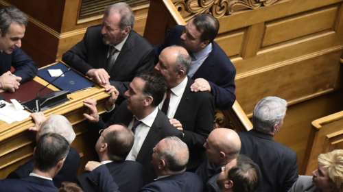 Βουλή: Καταψηφίστηκε η πρόταση δυσπιστίας με 157 ψήφους