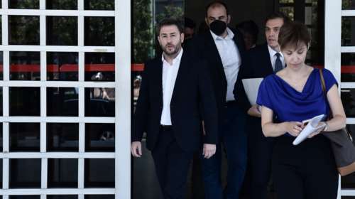 Ανδρουλάκης: Απόπειρα παρακολούθησης του κινητού του μέσω Predator - Κατέθεσε μηνυτήρια αναφορά