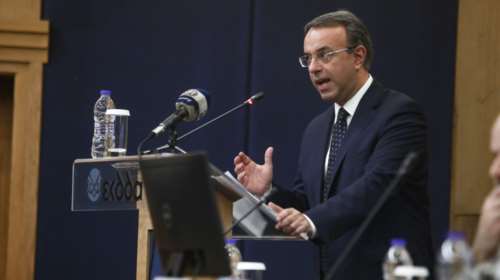 Κορονοϊός: Μέτρα στήριξης για 700.000 εργαζομένους προανήγγειλε ο Σταϊκούρας