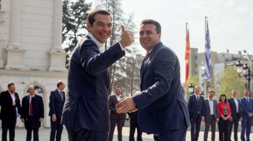 Ιδιωτική επίσκεψη Τσίπρα στο σπίτι του Ζόραν Ζάεφ στη Βόρεια Μακεδονία