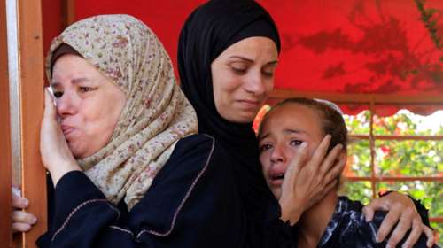 Γάζα: Δεκάδες νεκροί από πυρά κοντά σε κέντρο διανομής βοήθειας - &quot;Ηθελαν να πάρουν απλά ψωμί για τα παιδιά τους&quot;