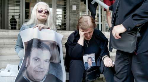 Δολοφονία Γραικού: "Τον σκότωσε επειδή του χρωστούσε χρήματα" - Τι κατέθεσε η σύζυγός του