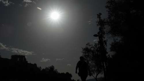 &quot;Το ομορφότερο θέαμα στη Γη&quot;: Έλληνες κυνηγοί ηλιακών εκλείψεων μιλούν για τις συναρπαστικές εμπειρίες τους