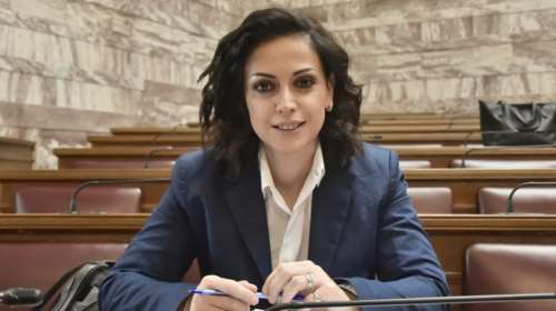 &quot;Ερωτική εξομολόγηση&quot; Ραλλίας Χρηστίδου σε Τσίπρα: Αυτός είναι ο Πρόεδρός μου, που δίνει νόημα στην επιθυμία μου...