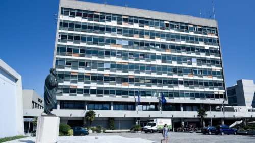 ΑΠΘ - Λουκέτο στη Σχολή Θετικών Επιστημών μετά από απειλές κατά των ελεγκτών covid