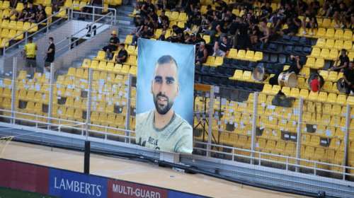 ΑΕΚ: Στα αποδυτήρια οι συγγενείς του Μιχάλη Κατσουρή μετά τη νίκη - &quot;Σας ευχαριστούμε, μας δώσατε δύναμη&quot;