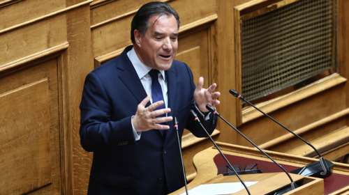 Σάμος: Παραιτήθηκε η διοικήτρια του νοσοκομείου, αντιδράσεις από τους γιατρούς για τις ελλείψεις - Η απάντηση Γεωργιάδη