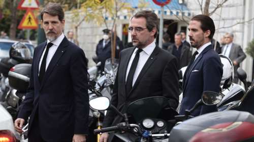 Τέλος Ιουνίου η απόφαση του ΣτΕ για τους Ντε Γκρες και τη χρήση του επωνύμου - Τι ειπώθηκε στην εκδίκαση