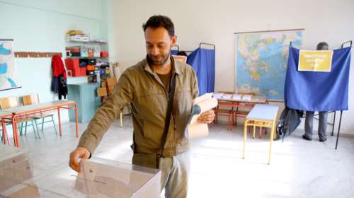 Δημοσκόπηση Opinion Poll: Μπροστά με 20 μονάδες διαφορά η ΝΔ, ο Βελόπουλος περνά το ΚΚΕ - Αρνητική η παρέμβαση Τσίπρα