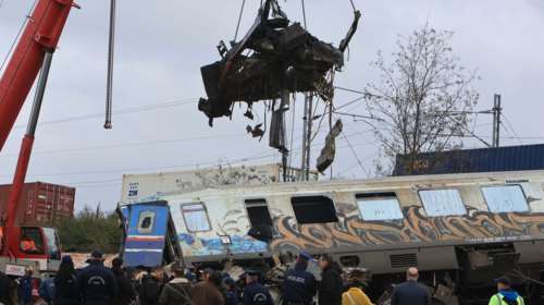 Τέμπη- Νεότερος απολογισμός: Ταυτοποιήθηκαν 52 σοροί, ενημερώθηκαν 14 οικογένειες- Τι θα γίνει με τα προσωπικά αντικείμενα των επιβατών