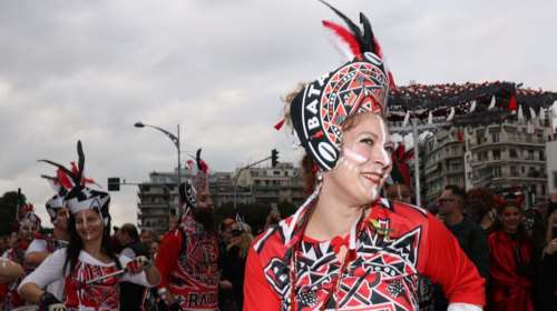 Μασκαράς ο καιρός: Κυριακή της Αποκριάς υπό βροχή αλλά και ήλιο: Πότε βελτιώνεται - Πώς θα περάσουμε την Καθαρά Δευτέρα