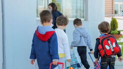 Ανοιγμα σχολείων: Πάμε για ρεκόρ κρουσμάτων την Δευτέρα - Το στοίχημα κυβέρνησης και ειδικών