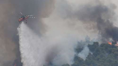 Πρώτες ελπίδες: Σε ύφεση τα μέτωπα σε Θρακομακεδόνες, Μαλακάσα και Βαρυμπόμπη
