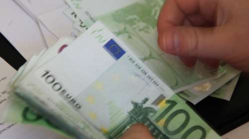 17 δισ. ρίχνουν στην αγορά οι τράπεζες - Αναστολή δόσεων δανείων σε 179.000 νοικοκυριά και επιχειρήσεις