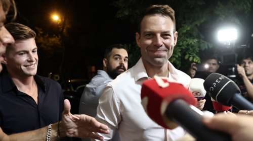 Ο Στέφανος Κασσελάκης νέος πρόεδρος του ΣΥΡΙΖΑ με 56,6% - Στις 12 μονάδες η διαφορά με την Έφη Αχτσιόγλου