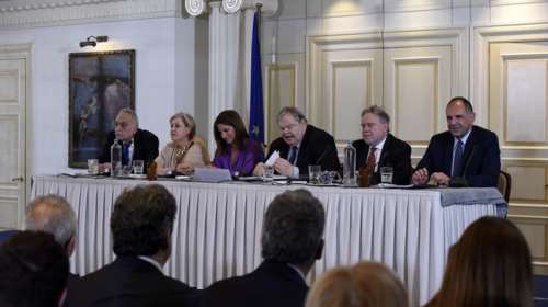 Κύκλος Ιδεών: Σε εξέλιξη το τριήμερο συνέδριο για τη Μεταπολίτευση - Τι έδειξε η έρευνα της Metron Analysis