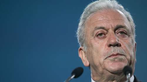 Ο Αβραμόπουλος στο στόχαστρο: Οι &quot;ανεπίτρεπτες&quot; συναντήσεις με Επιτρόπους και τα 60 χιλιάδες ευρώ από τη ΜΚΟ του Παντσέρι