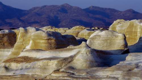Μπλόκο στην ανέγερση ξενοδοχείου στο Σαρακήνικο της Μήλου - Σταματούν οι εργασίες, ελέγχεται η οικοδομική άδεια