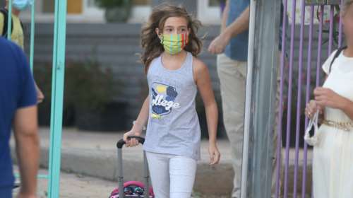 Ανοιγμα σχολείων: Πρώτο κουδούνι και αγιασμός για 1,4 εκατ. μαθητές με μάσκες, θερμομέτρηση και αντισηπτικά [εικόνες]