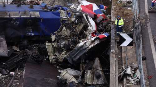 Τέμπη: 90χρονος ζητά αποζημίωση επειδή Στρατός και Πολιτική Προστασία χρησιμοποίησαν το χωράφι του μετά το δυστύχημα